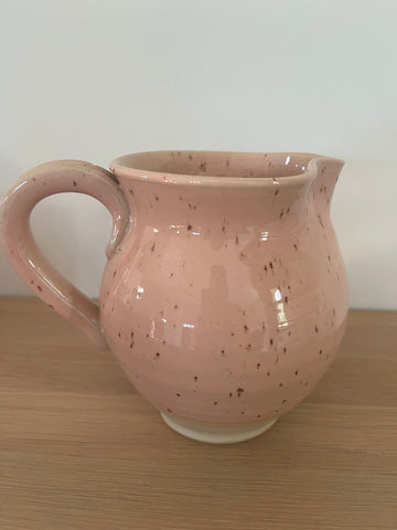 Hånddrejet kande - Rosa - Vangs Keramik