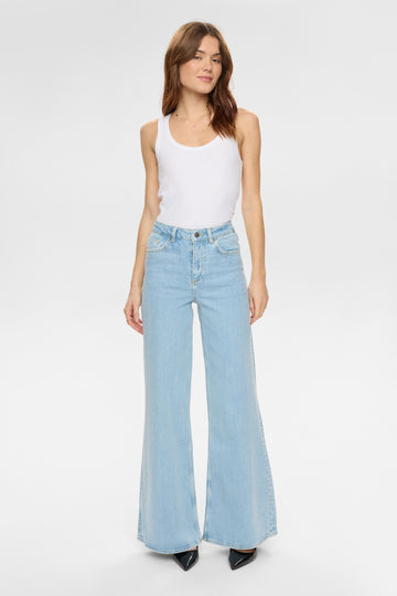 NUPISA HR WIDE JEANS - Light Blue Denim - NÜMPH